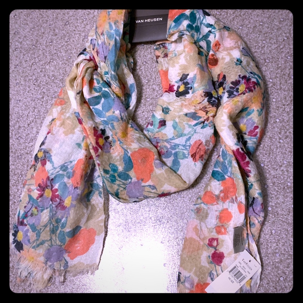 Van Heusen Oblong Floral Scarf